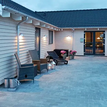 22 Person In Feriehus Bogense